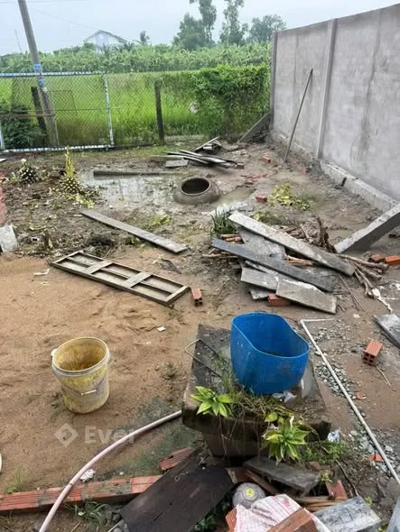 Cần bán nhà cấp 4 hơi cũ . tại Bình Tâm . thành phố Tân An củ