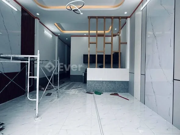 Bán gấp nhà khu phố 4, Tân định vị trí thuận tiện . Cách QL 13 chỉ 500m