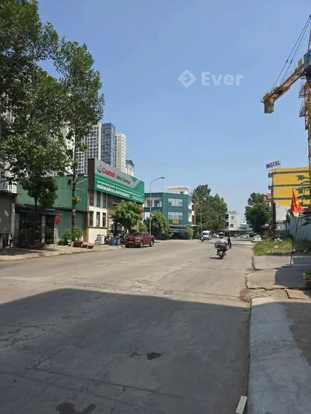 SIÊU PHẨM TÒA 6 TẦNG – MẶT TIỀN ĐƯỜNG N3 – SAU LƯNG VINCOM DĨ AN