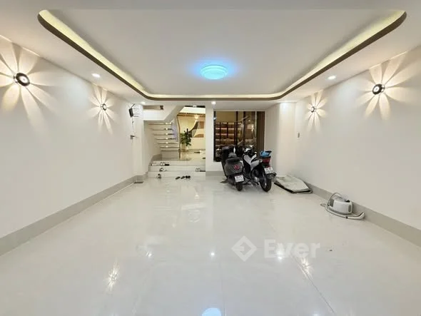 HXH PHẠM VĂN CHIÊU, P14 GÒ VẤP – 6 TẦNG THANG MÁY