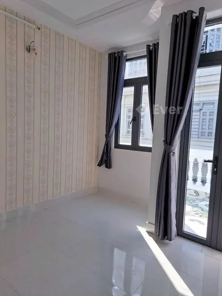 KHÁCH CẦN MUA NHÀ CẶP CHO ĐẠI GIA ĐÌNH Ở KHÔNG NÊN BỎ QUA CĂN NÀY DT 7,10×13. SHR CÔNG NHẬN 90M