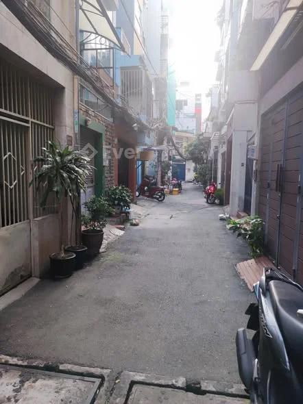 TIỆM SPA VỪA KINH DOANH VỪA Ở - NGANG 5M NGAY HXH ĐƯỜNG 3/2 - FULL NỘI THẤT CHỈ NHỈNH 6 TỶ 3