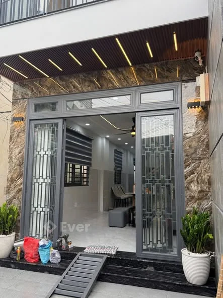 Bán nhà mặt tiền chợ Tân Quy, Q7: ngang 4m dài 15m công nhận 58m, sử dụng 105m 1 trệt 1 lầu 3pn 3 to