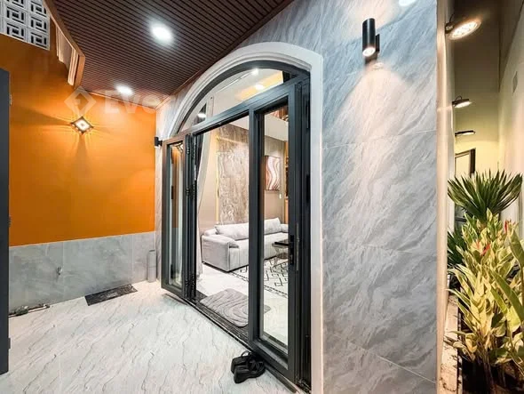 NHÀ ĐẸP VỀ TRONG ĐÊM - PHAN VĂN TRỊ P11 BÌNH THẠNH - 52m2 (4.2 x 12.5)