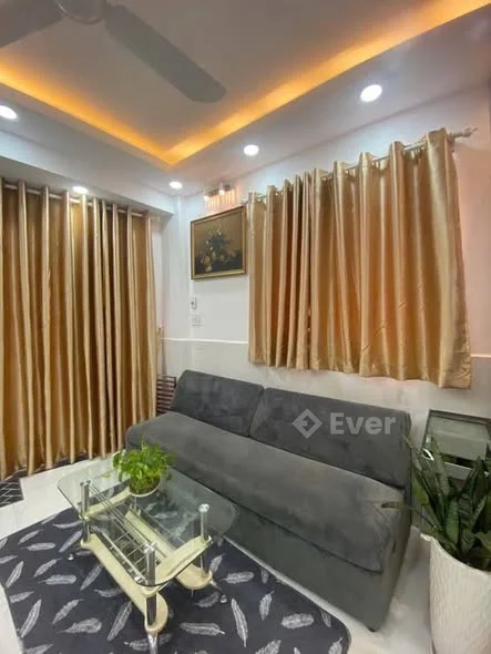 GIÁ 4.2 TỶ NHÀ MỚI SÁCH VALI VÀO Ở NGAY TRƯỚC TẾT. VỊ TRÍ ĐẸP THÔNG TỨ TUNG _ TRUNG TÂM BÌNH THẠNH