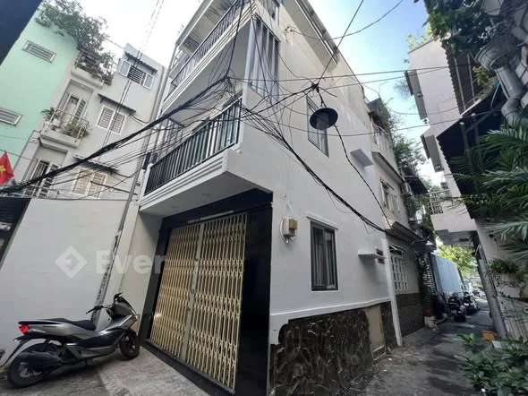 4 Tỷ 9 tl , chủ thiện chí Nhà mới xây full nội thất Địa chỉ: Lê Văn Sỹ, Phường 12, Quận 3