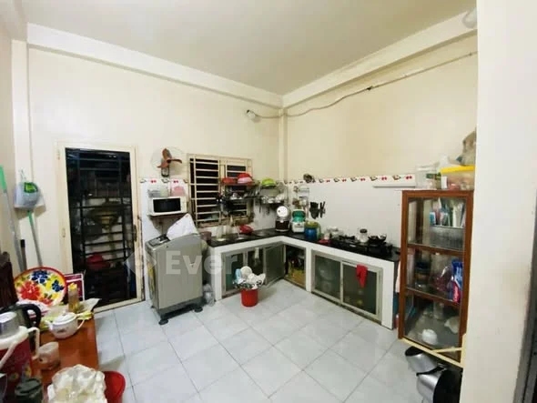 NHÀ 2 TẦNG – HẺM XE HƠI – KHU PHÂN LÔ ĐỒNG BỘ – PHƯỚC LONG A Nhà mới đẹp, thiết kế hiện đại gồm 2PN