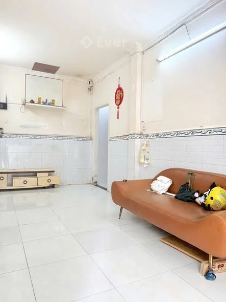 BÁN NHÀ Q4 KÈO THƠM – HẺM TÔN ĐẢN – GẦN CHỢ 200 & NHÀ THỜ XÓM CHIẾU 2 tỷ 350 triệu Hẻm công chức, k