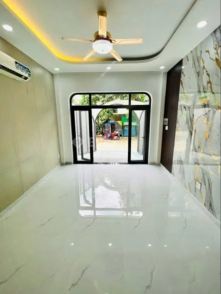 Chủ gửi Bán nhà Đường số 6 Long Bình ~~~ Cách VINHOMES GRAND PARK CHỈ 1KM -Nhà thiết kế 1 trệt 2 lầu