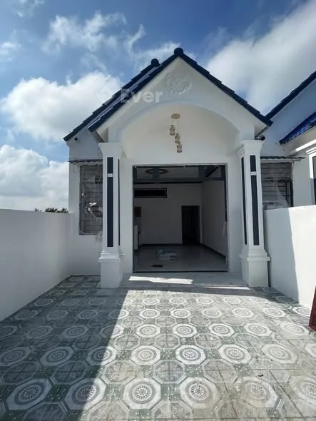 HOT HOT HOTBán căn nhà cấp 4 Phường Bình Minh , Vĩnh Long sổ sẵn ,đã hoàn công