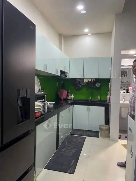 cần bán gấp căn nhà mặt tiền Đường Hoàng Phan Thái,Chợ Bình Chánh,