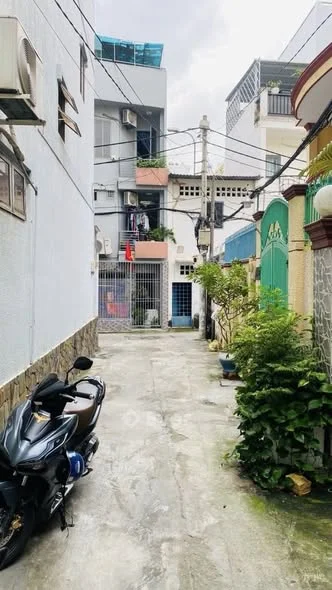 PHAN XÍCH LONG - GẦN 70M2 - CHDV 8 PHÒNG - DÒNG TIỀN ỔN ĐỊNH
GIÁ 13.686 TỶ
Diện tích: 5.2 x 15m (66m