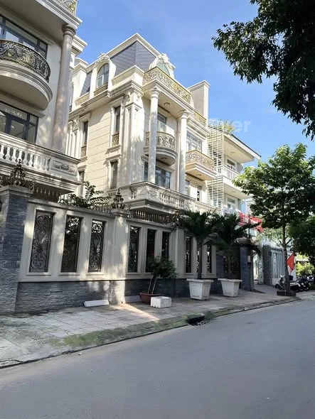 MẶT TIỀN KINH DOANH ĐỈNH - ĐƯỜNG XE HƠI 12M CÓ LỀ 3M- DT: 5x14 (70m2)