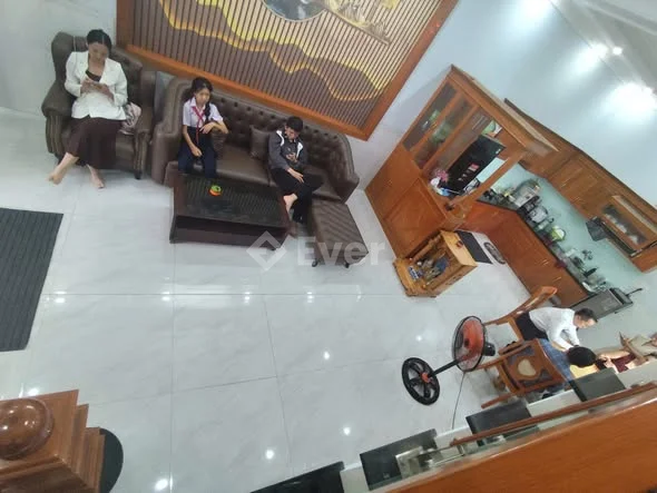 THUẬN GIAO – SỔ RIÊNG – HOÀN CÔNG ĐỦ – NHÀ ĐẸP 178M² – 4.7 TỶ Đường Lê Thị Trung chỉ 100m