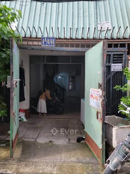 - KHU BÌNH THÀNH - B. TÂN - 82M2 - DTSD: 164M - NGANG 4M. Đường rộng 8m