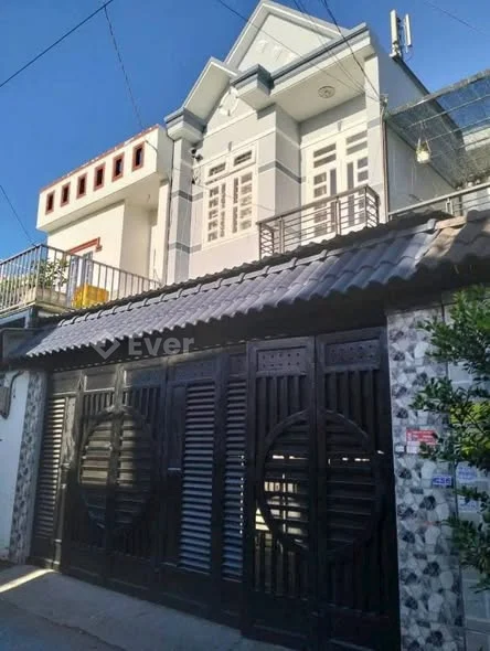 Bán nhà SHR Thới Tam Thôn. Hóc Môn • Dt 6x15 đúc 1 lầu 3pn 2wc• Hẻm 4m xe hơi - 4,5 tỷ - 90m²