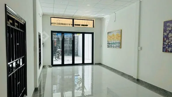 BÁN NHÀ MẶT TIỀN PHƯỜNG 13, Quận Tân Bình (CŨ) GẦN Chợ Hoàng Hoa Thám, Trường Học