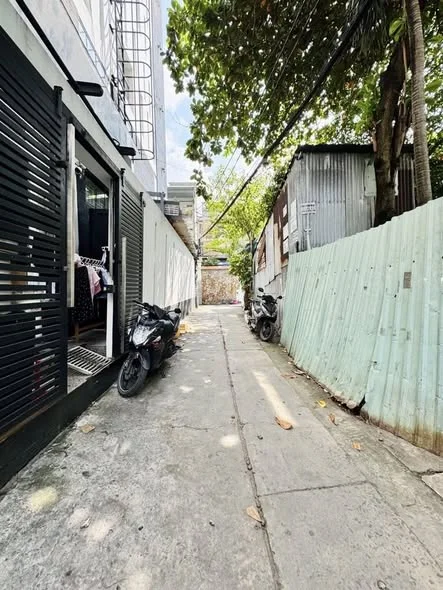 BÁN NHÀ NƠ TRANG LONG, BT- 1CĂN RA HẺM XH - 56M2 - CHÍNH CHỦ XƯA NAY - SỔ NỞ HẬU ĐẸP