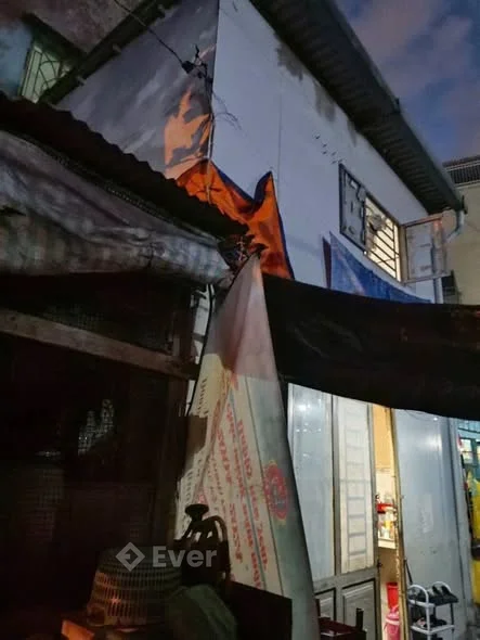 Kế bên cầu Chà Và, Quận 8, 2 tầng, 26m2, SHR.Chính chủ chào 2.1 tỷ