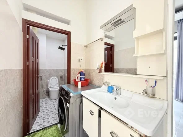 B.Á.N : hẻm 102/?/? Lê Văn Thọ p11 q GvapDt: (5x22m) 4tầng 10pn 7wc