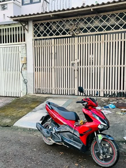 NHÀ ĐẸP 1 TRỆT 3 LẦU – NGAY KHU NAM LONG Q9 – KỀ GLOBAL CITY Giá: 11,6 tỷ (TL) – Sổ hồng riêng