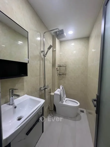 NHÀ PHỐ MỚI – FULL NTCC – NGAY CHỢ TÂN QUY, Q7 Giá: nhỉnh 6 tỷ • Sân trước rộng, sân sau thoáng •