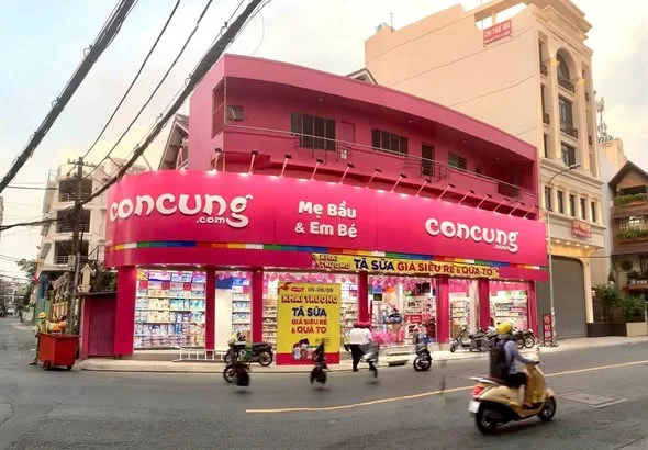 Cho Thuê Nhà Ngay Mũi Tàu Góc 2 Mặt Tiền Đường Út Tịch - Q. Tân Bình - Diện Tích: 20 x 7m