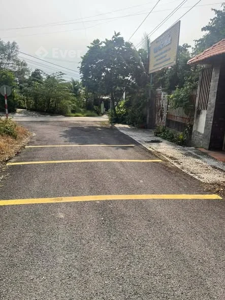 Đất ĐẸP Thới Hòa. Bến Cát cũDiện Tích 11 x 80. Thổ cư 160m. Vị Trí Đẹp. Gần Đại Học Việt Đức