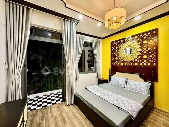 NHÀ ĐẸP HẺM BA GÁC Ô TÔ SÁT NHÀ - THÍCH QUÃNG ĐỨC - PHÚ NHUẬN - DTSD 80M2 - CHỈ 5T