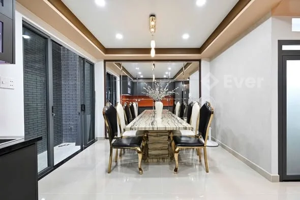 Villa Lê Văn Sỹ Q3Sát hẻm Oto chỉ 20m 5 x 11 - 6PN 6WC5 Tầng - BTCTGiá: 8,9 Tỷ TL