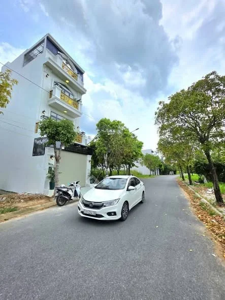 SIÊU PHẨM LUXURY - VIP NHẤT KDC GREEN RIVERSIDE NHÀ BÈ GIÁ BÁN 11 TỶ 900 TRIỆU Mặt Tiền Đường 12m