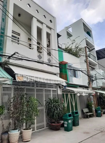 Tầm 5 t.ỷ hơn- 56m2 2 tầng 3pn, xe tải tới cửa- sổ vuông đẹp An Lạc BTan