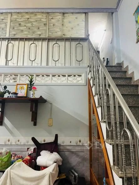 CĂN NHÀ ĐƯỜNG TÂN AN NGAY, TRUNG TÂM Y TẾ DĨ AN SHR ngang 9x10.5