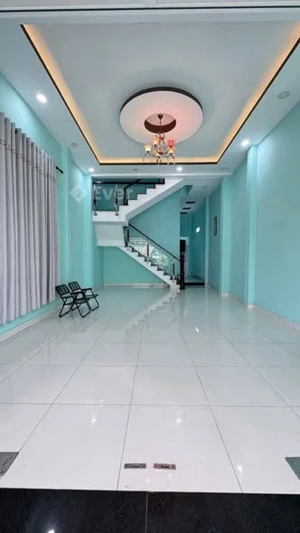 BÁN NHÀ MẶT TIỀN NGUYỄN BÌNH Vị trí: Mặt tiền đường Nguyễn Bỉnh, cách Làng Đại Học 1km, thuận tiện k