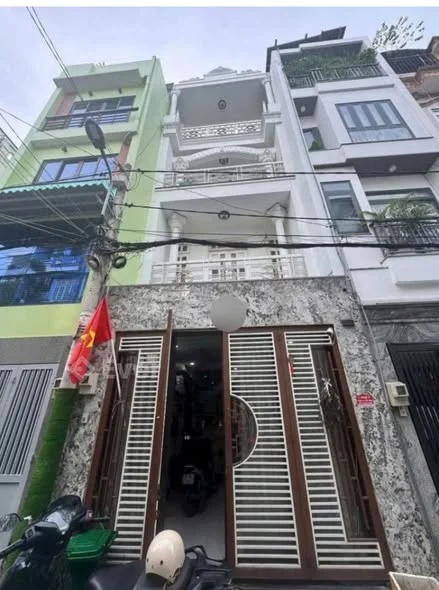 NHÀ 52M2 - 3 TẦNG - SÁT MẶT TIỀN ĐƯỜNG NGUYỄN VĂN KHỐI- NGANG 4 DÀI 13 - 4PN, 3WC - PHƯỜNG 9- 7