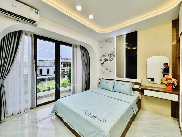 HẺM XE HƠI 1 TRỤC - NGAY UBND PHƯỜNG - NGUYỄN VĂN KHỐI - CV LÀNG HOA - SIÊU PHẨM FULL NT - 4 TẦNG -