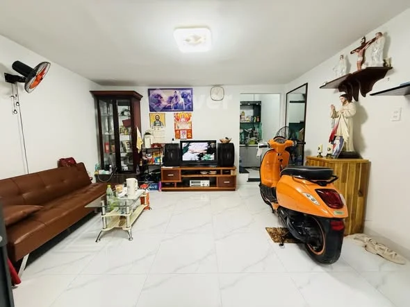 NHÀ ĐẸP SÁT CHỢ TÂN HƯƠNG• •36m2 LÊ THÚC HOẠCH• 4m * 9m • 2PN 2WC