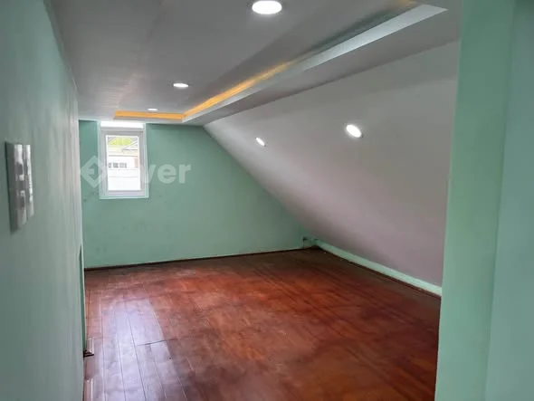 Chị hàng xóm gui Bán nhà 70m2 Lữ gia 9 đà lạt 2pn 1wc 1 áp mái Đường oto giá 2ty7