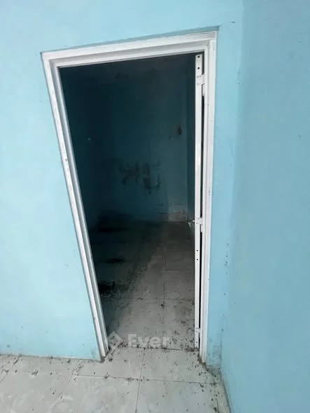 Cần bán căn nhà cấp bốn cạnh trường đại học Luật,P.Long Phước