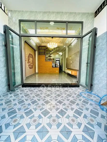 SIÊU PHẨM 3 TẦNG NGUYÊN SEAL – 4PN – HẺM Ô TÔ – TRUNG TÂM LONG TRƯỜNG 5,6 tỷ