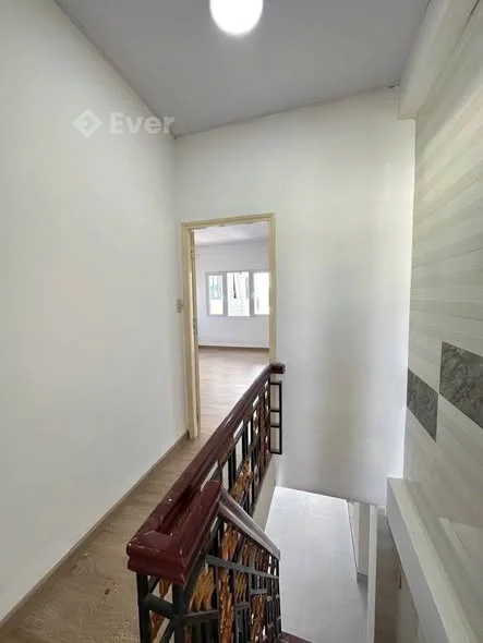 Cần bán nhà xây siêu phẩm đầu đường Trương Văn Hoàn Nhà xây 3 tầng kiên cố