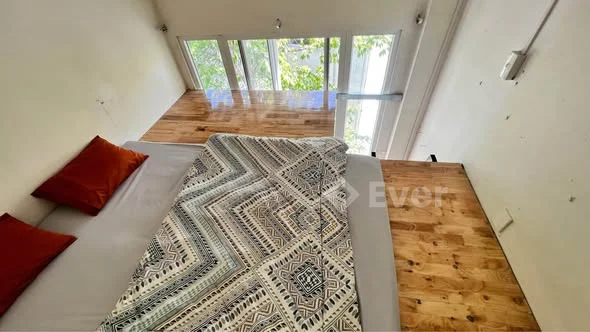 CHỦ KẸT TIỀN ĐI NƯỚC NGOÀI GIẢM GIÁ MẠNH DÃY TRỌ