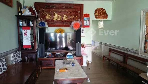 Bán nhà đường Hùng Vương- P9 cũ- Đà Lạt - Diện tích: 112m2 Ngang 4m nở hậu 8m