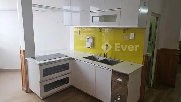 Gia đình mình cần bán căn chung cư Yersin Lô A, Phường Lâm Viên Đà Lạt. Giá 1tỷ6