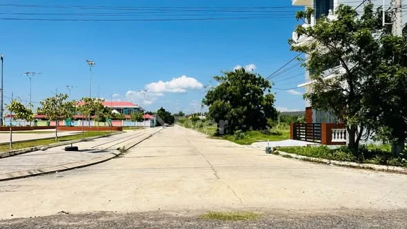 Cần bán 1 số lô đất biển khu Seaside thị trấn Phan Rí Cửa- Tuy Phong -Bình Thuận - Thỏa thuận - 80m²