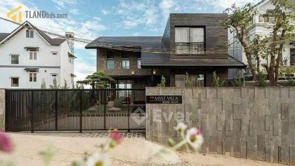 BÁN VILLA ĐẸP HẺM Ô TÔ – NAM HỒ, P.11, ĐÀ LẠT Vị trí yên tĩnh, đường trước nhà 4m