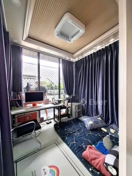 Xe container đỗ cửa đường nhựa Lê Văn Sỹ P14 Q3Ngang 6,5m - 130m25 tầng 5pn 4wc giá nhỉnh 8 tỷ