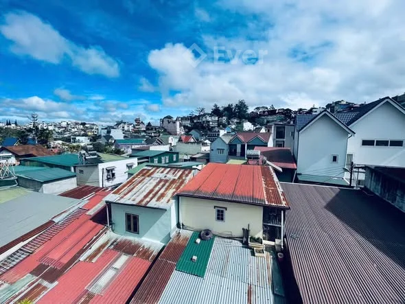 Căn villa mini Lê Thánh Tôn p6 Đà Lạt ngay công an tỉnhS: 95m2 Ngang 5.87m Giá: 11 tỷ 3 TL - 11,3 tỷ - 95m²