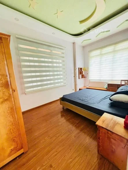 Bán Biệt thự phong cách sân vườn xanh mát, tọa lạc ngay mặt tiền Triệu Việt Vương, P.3, Đà Lạt