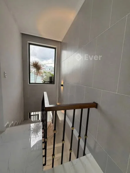 BÁN NHÀ TÂM HUYẾT – MẶT TIỀN NGÔ THÌ NHẬM, P. XUÂN HƯƠNG - ĐÀ LẠT Giá: 7 tỷ 3